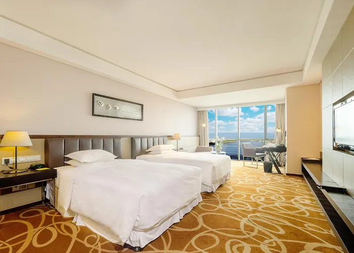 Four Points By Sheraton Qingdao, West Coast